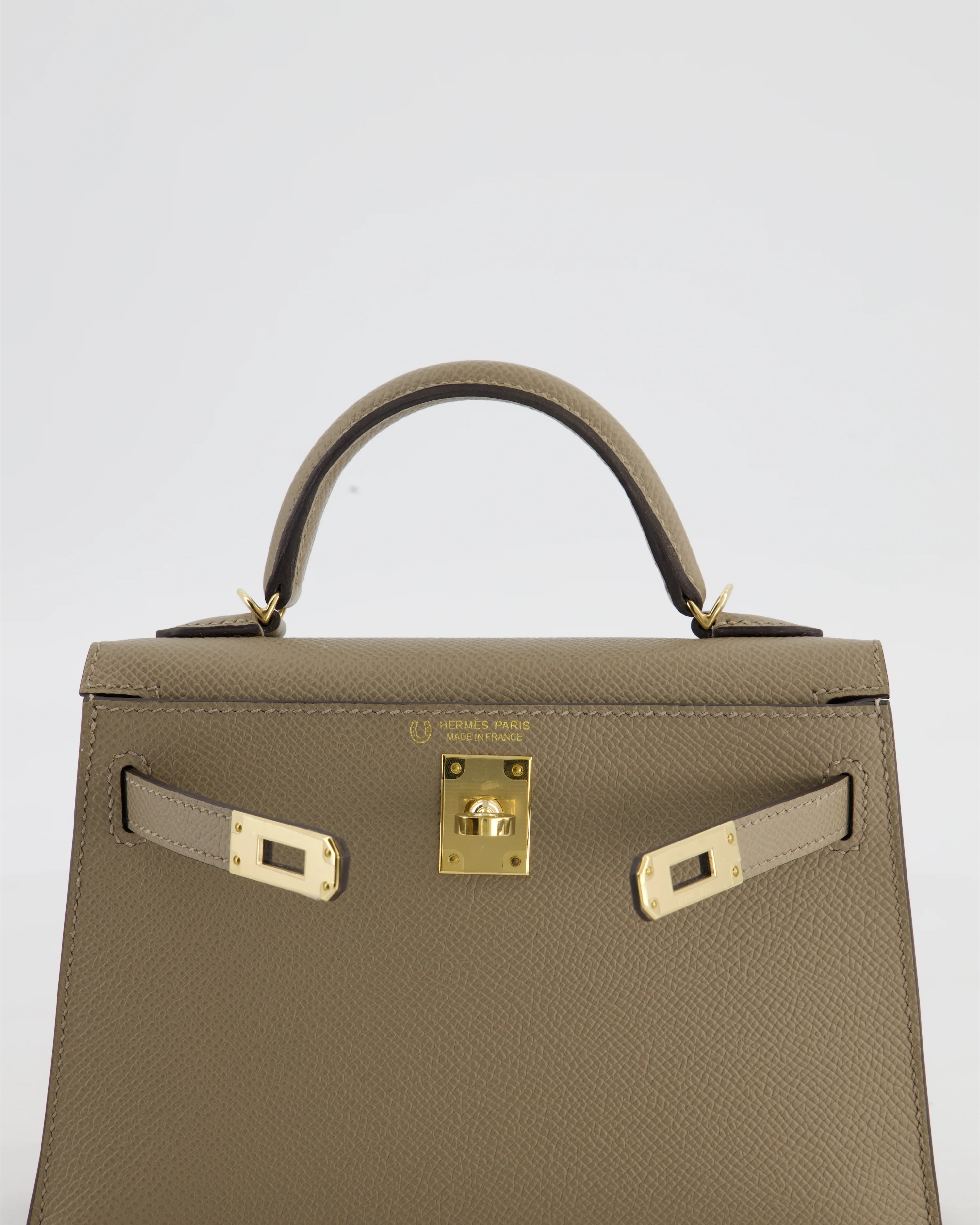 *SUPER RARE* Hermès HSS Mini Kelly II 20 Bag in Gris Tourterelle & Gris Perle Interior Epsom Leather with Permabrass Hardware - Image 16