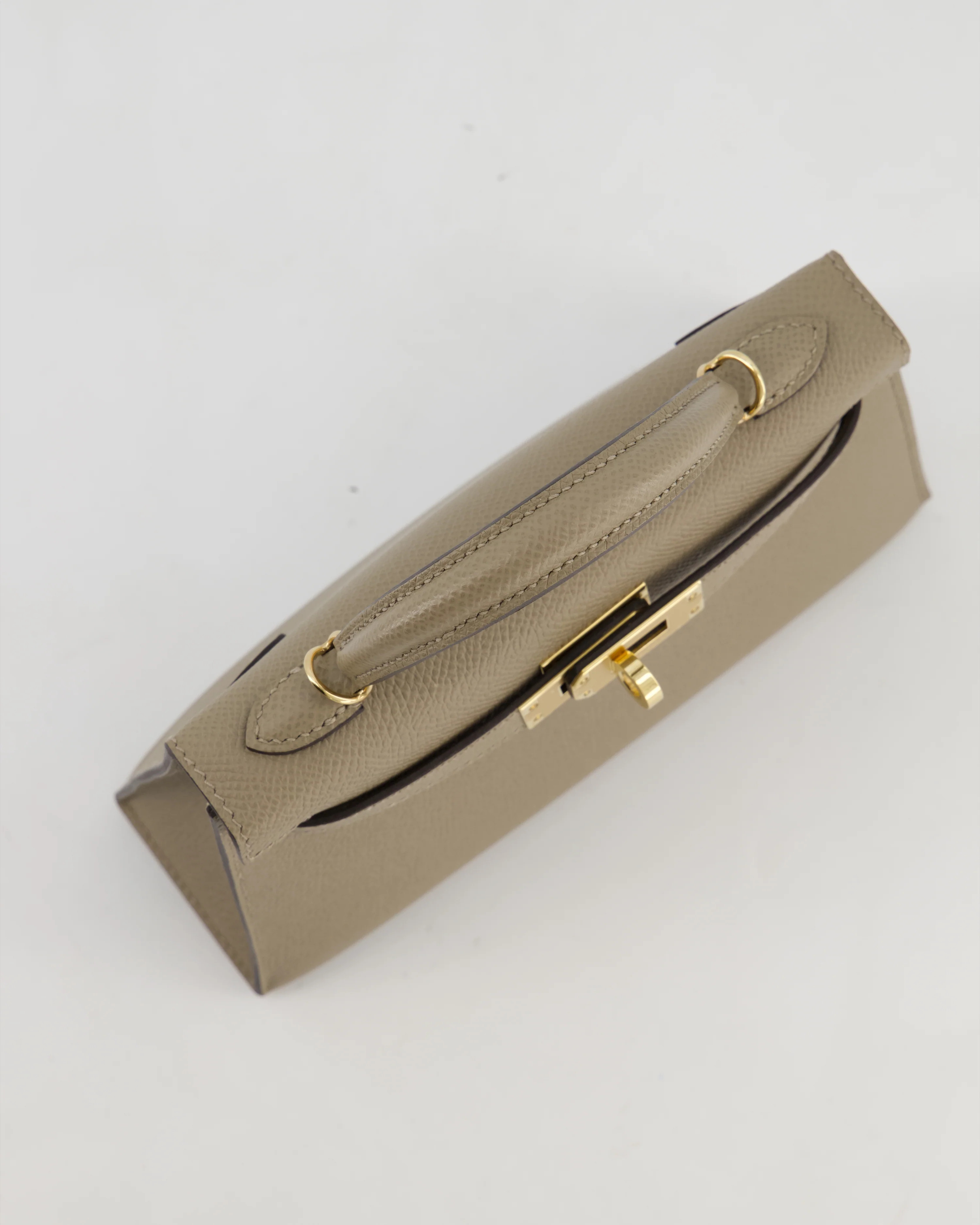 *SUPER RARE* Hermès HSS Mini Kelly II 20 Bag in Gris Tourterelle & Gris Perle Interior Epsom Leather with Permabrass Hardware - Image 17