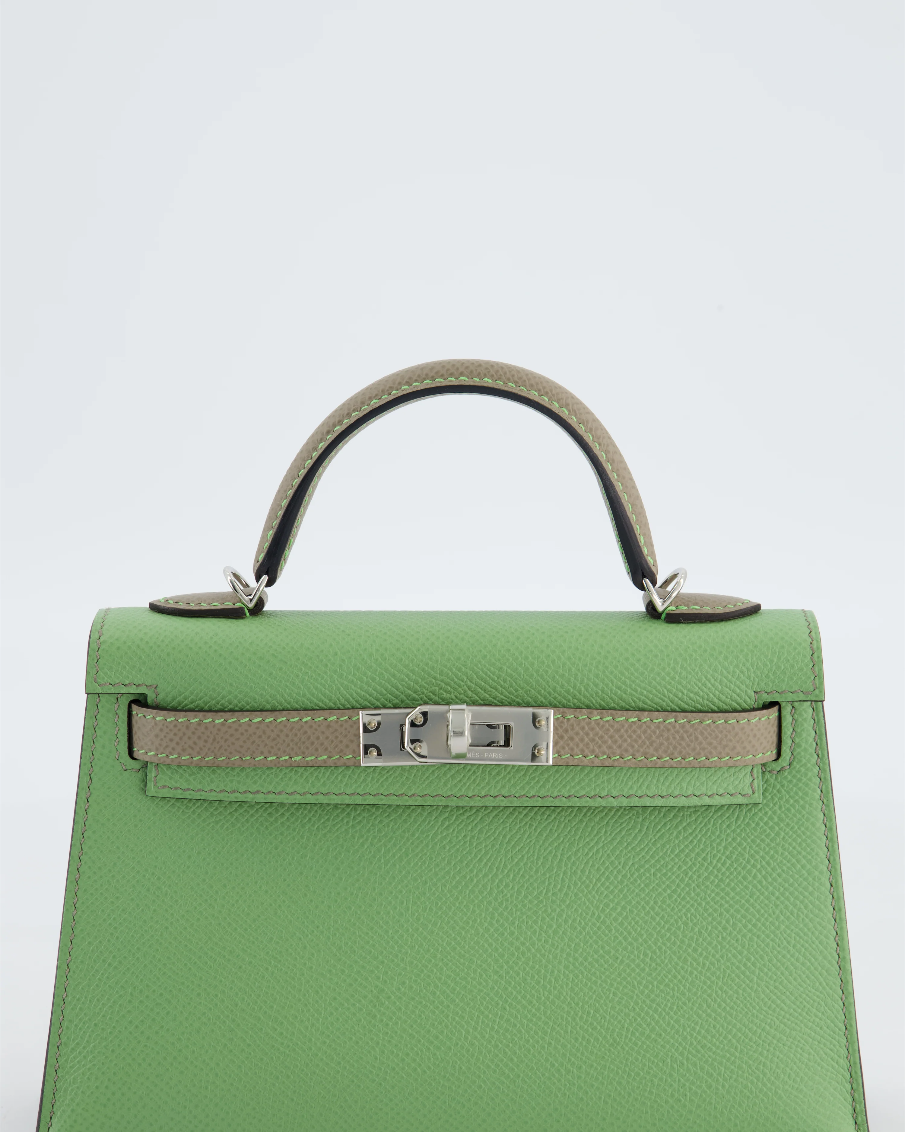 *SUPER RARE* Hermès HSS Mini Kelly II 20 Bag in Vert Criquet & Gris Aphalt Epsom Leather with Contrast Stitching and Palladium Hardware - Image 19