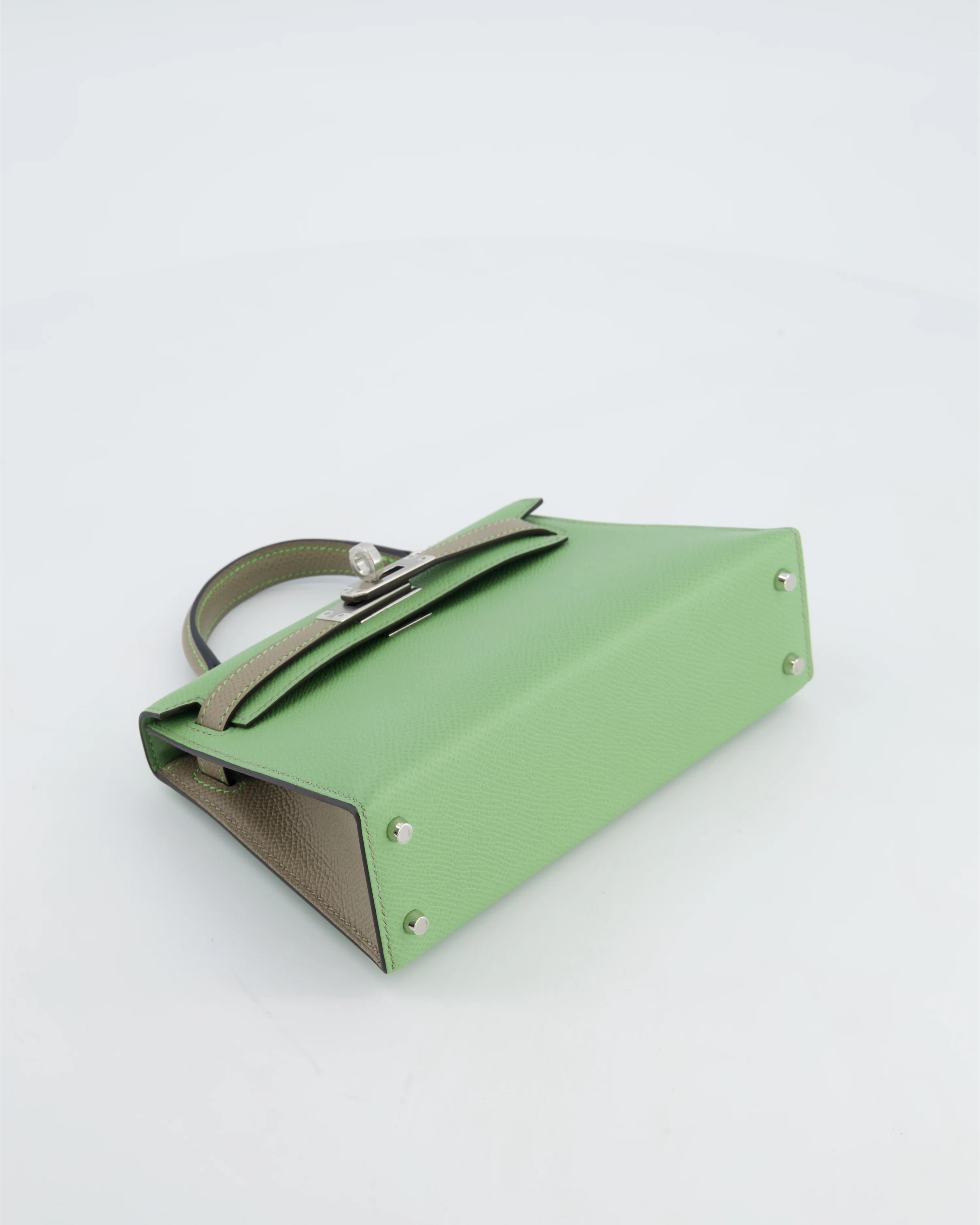 *SUPER RARE* Hermès HSS Mini Kelly II 20 Bag in Vert Criquet & Gris Aphalt Epsom Leather with Contrast Stitching and Palladium Hardware - Image 22