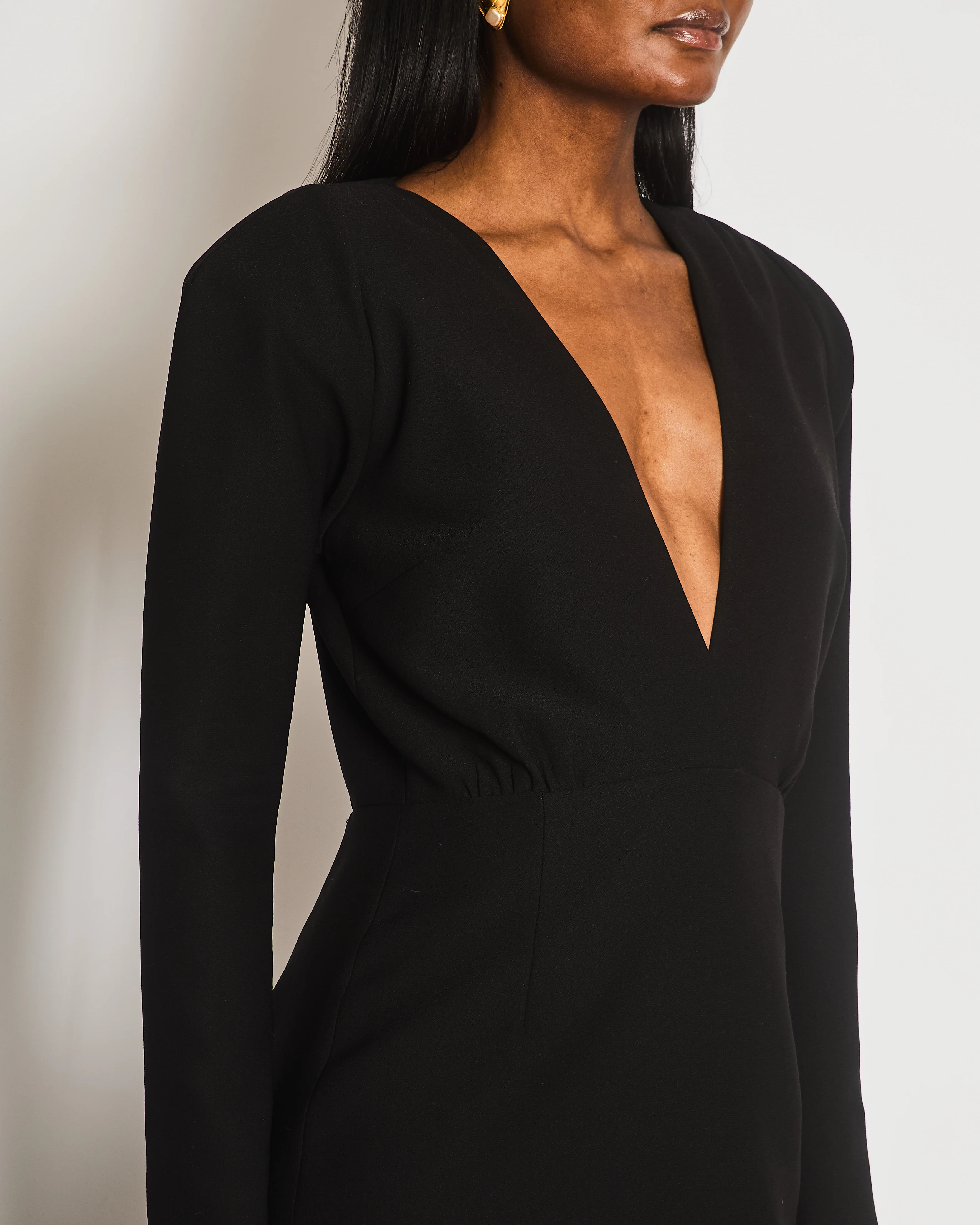 The New Arrivals Black Mini Dress with Ostrich Feather Trims and Front Cut Out Detail Size FR 42 (UK 14) RRP £1,050 - Image 4