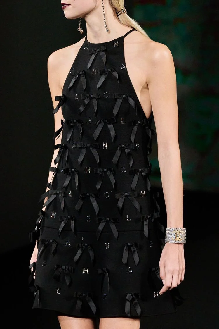 *RARE* Chanel 23/S Black Mini Dress with Bow Details and Crystal Logo Embellishments Size FR 34 (UK 6) - Image 5