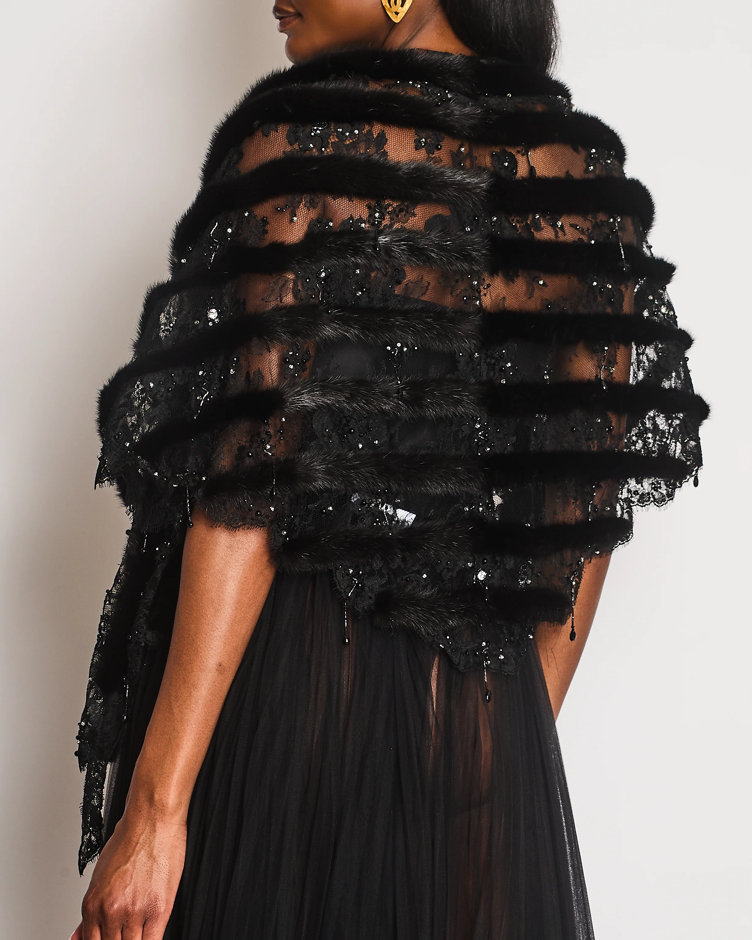 Valentino Black Lace and Mink Sleeveless Beaded Stripe Shawl Size One Size RRP £2,300 - Image 4