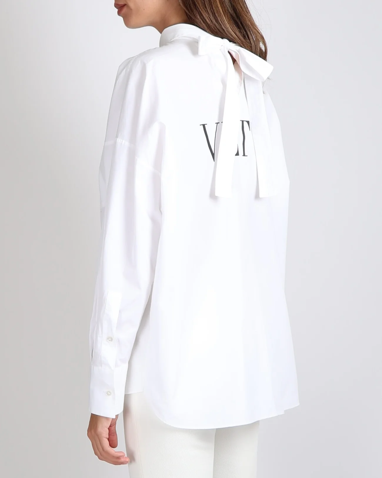 Valentino White Button Down Shirt with Black Back Logo Print and Ribbon Detail Size IT 42 (UK 10) - Image 3