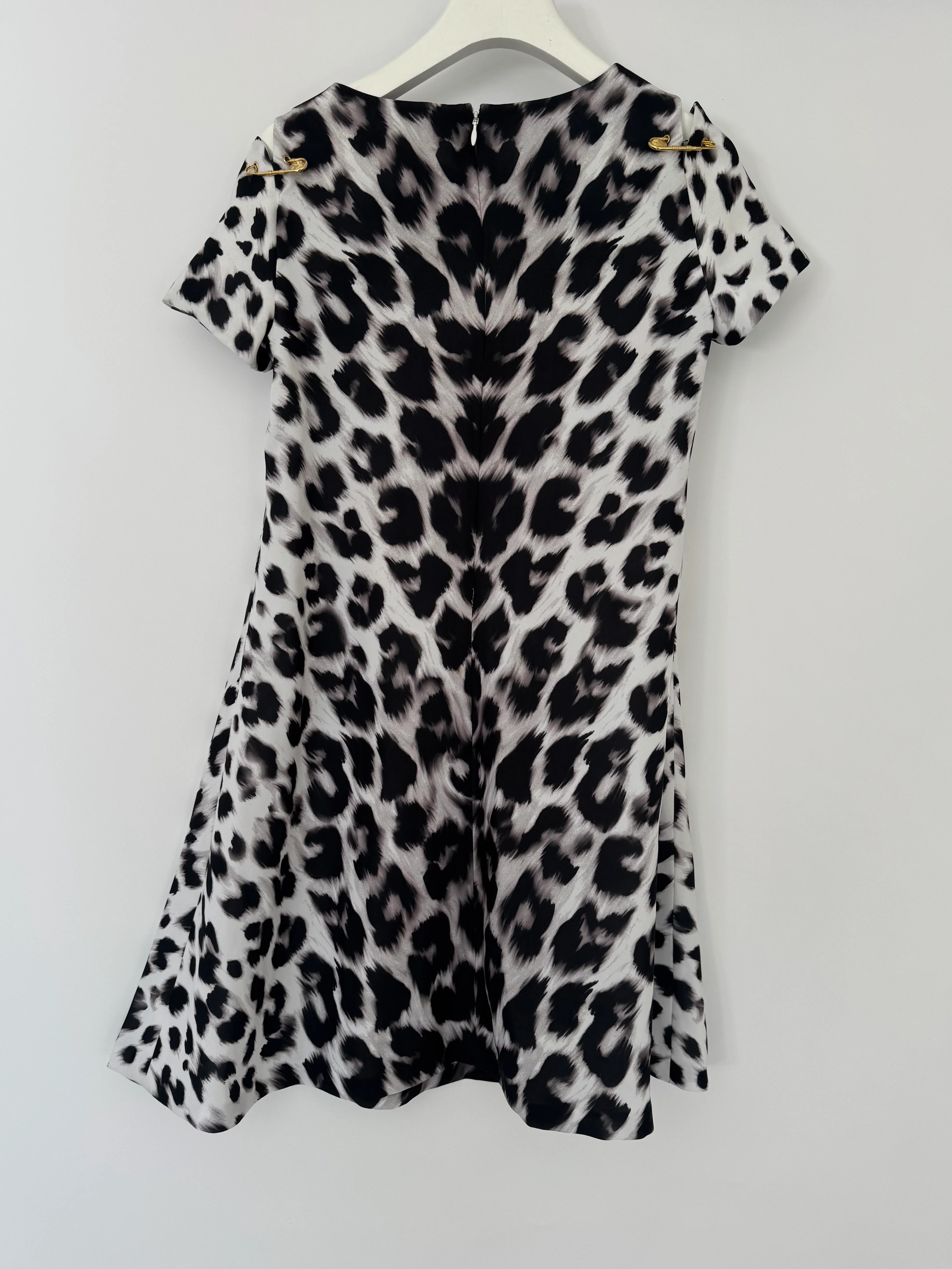 Versus Versace Black, White Leopard Print Dress with Gold Pin Detail Size IT 38 (UK 6) - Image 5