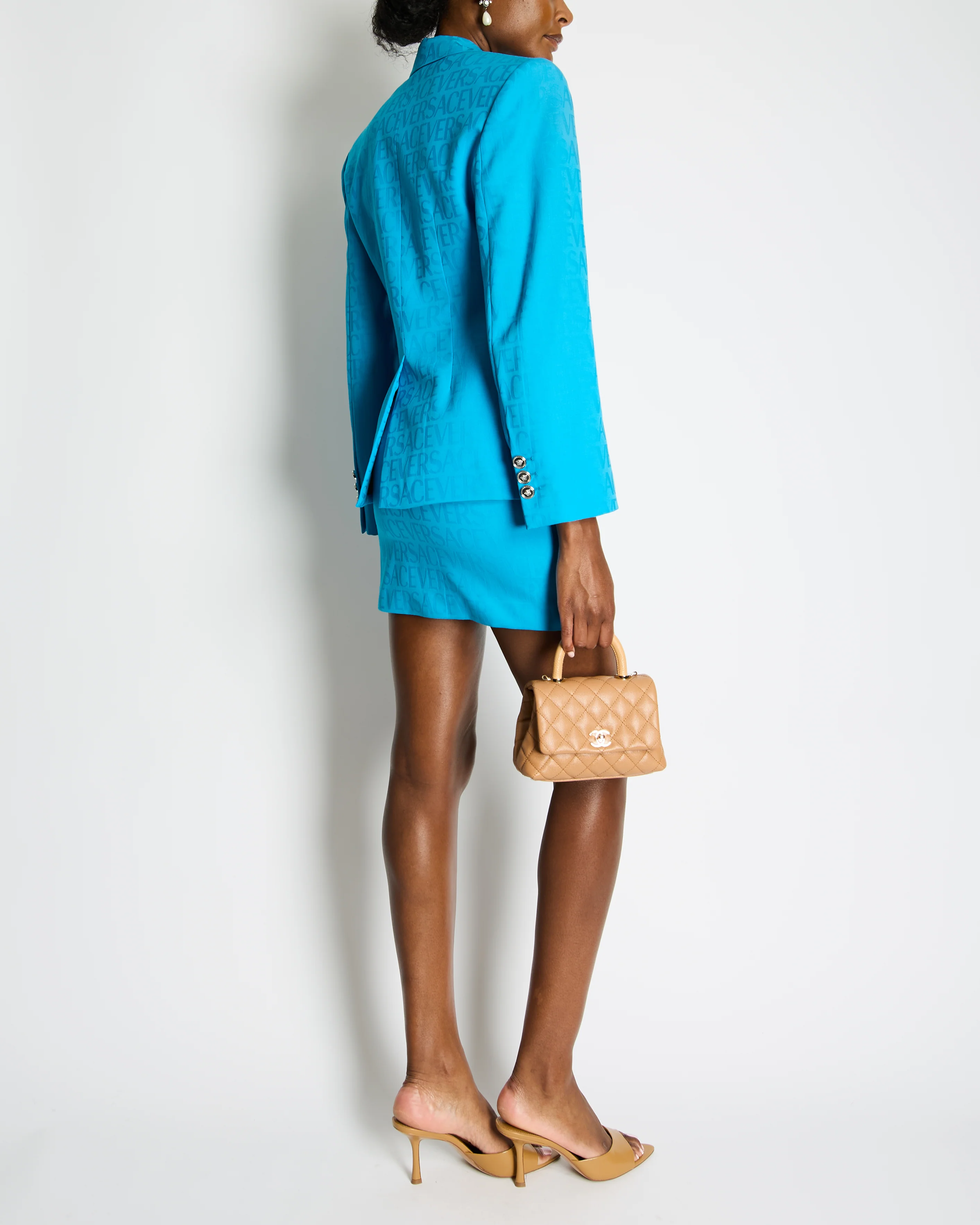 Versace x Dua Lipa Bright Blue La Vacanza 2023 Logo Printed Blazer Jacket and Mini Skirt Set Size IT 36 (UK 4) RRP £3,000 - Image 9