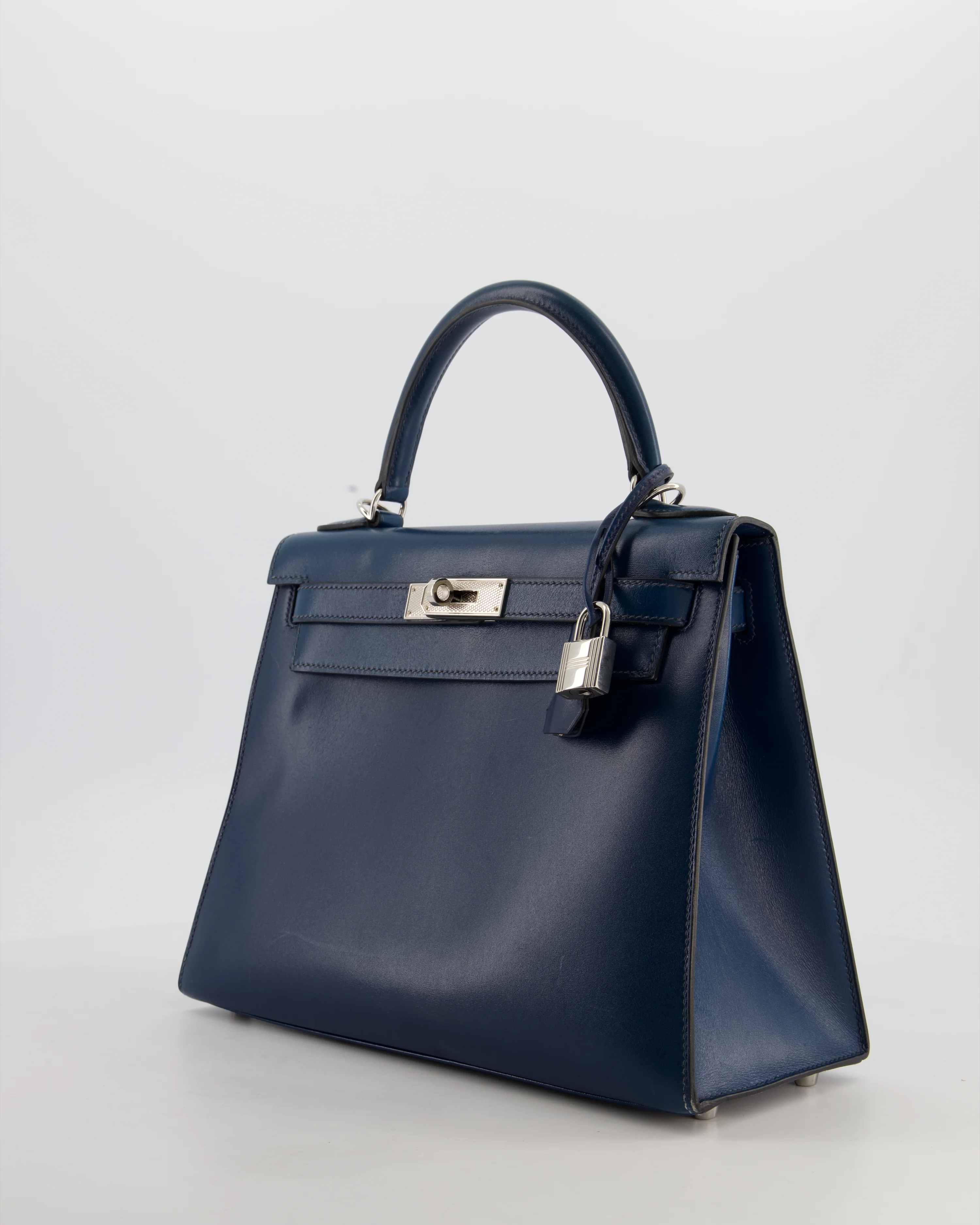 *VERY RARE* Hermès Kelly 28 Sellier Bag in Bleu De Prusse Box Calf Leather with Guilloche Palladium Hardware - Image 11