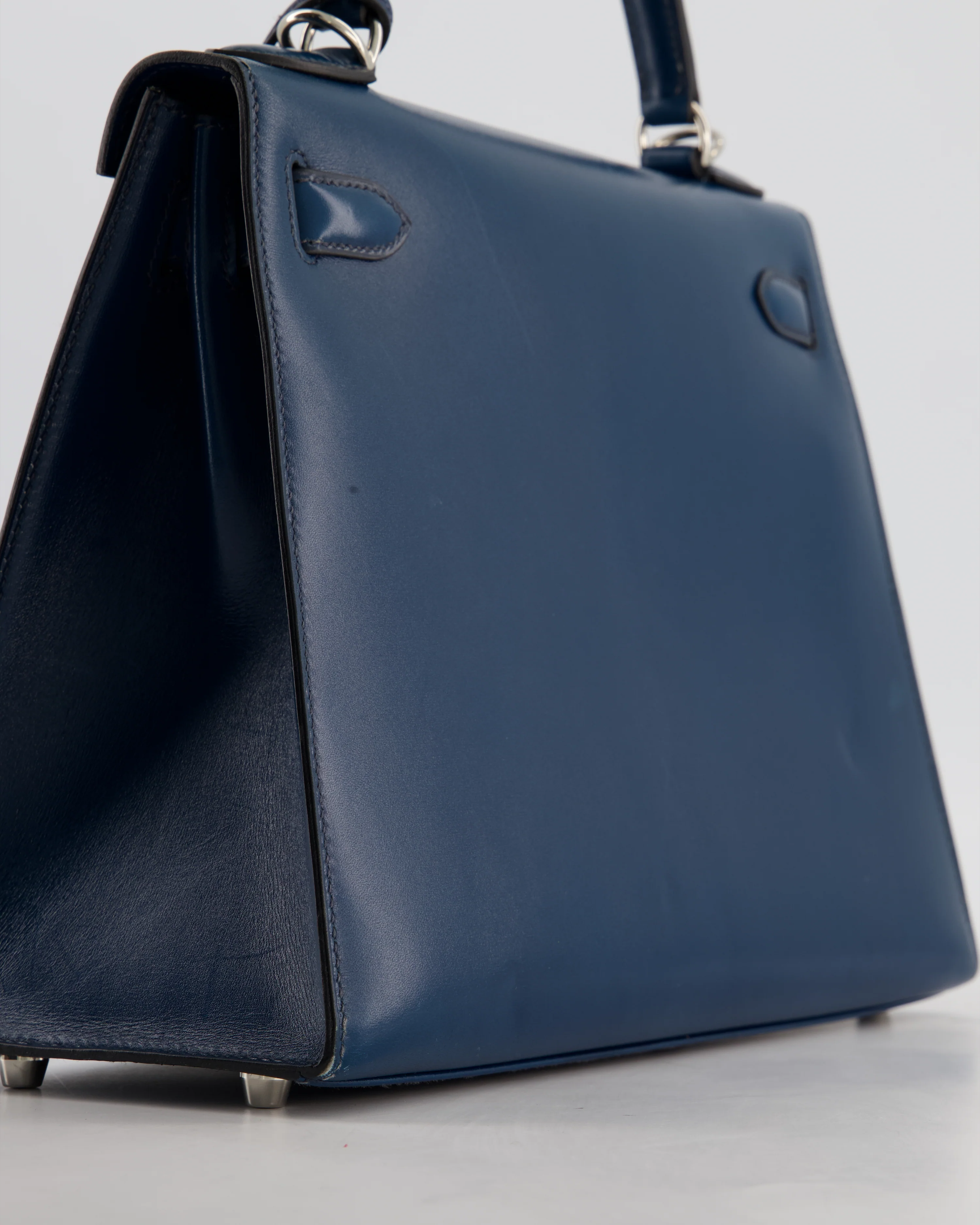 *VERY RARE* Hermès Kelly 28 Sellier Bag in Bleu De Prusse Box Calf Leather with Guilloche Palladium Hardware - Image 15