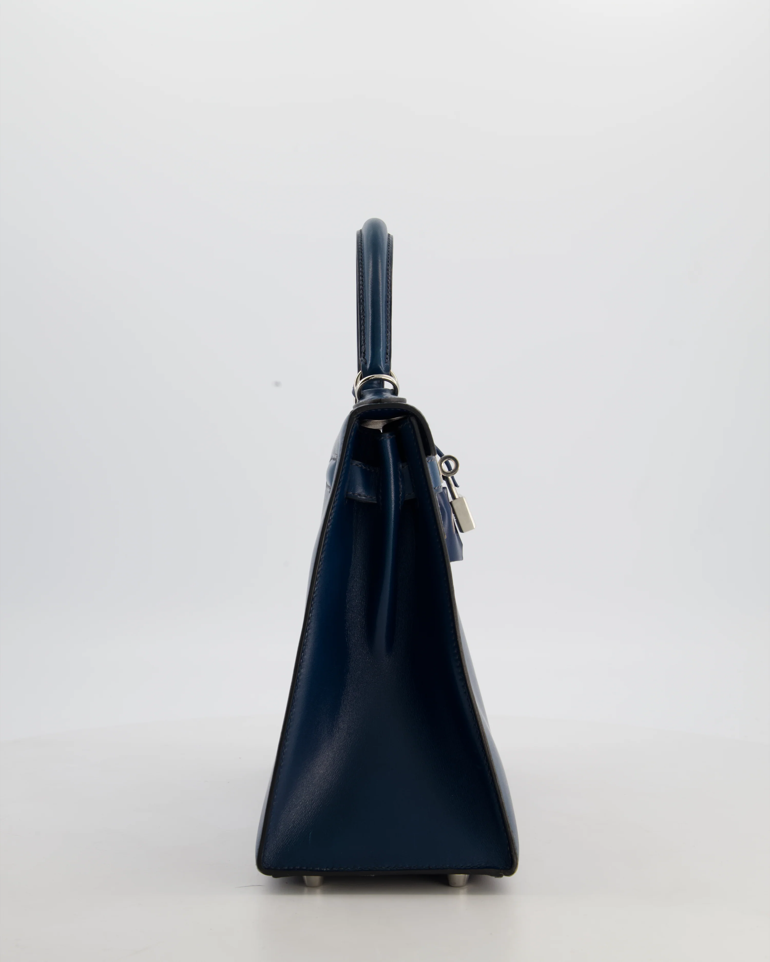 *VERY RARE* Hermès Kelly 28 Sellier Bag in Bleu De Prusse Box Calf Leather with Guilloche Palladium Hardware - Image 6