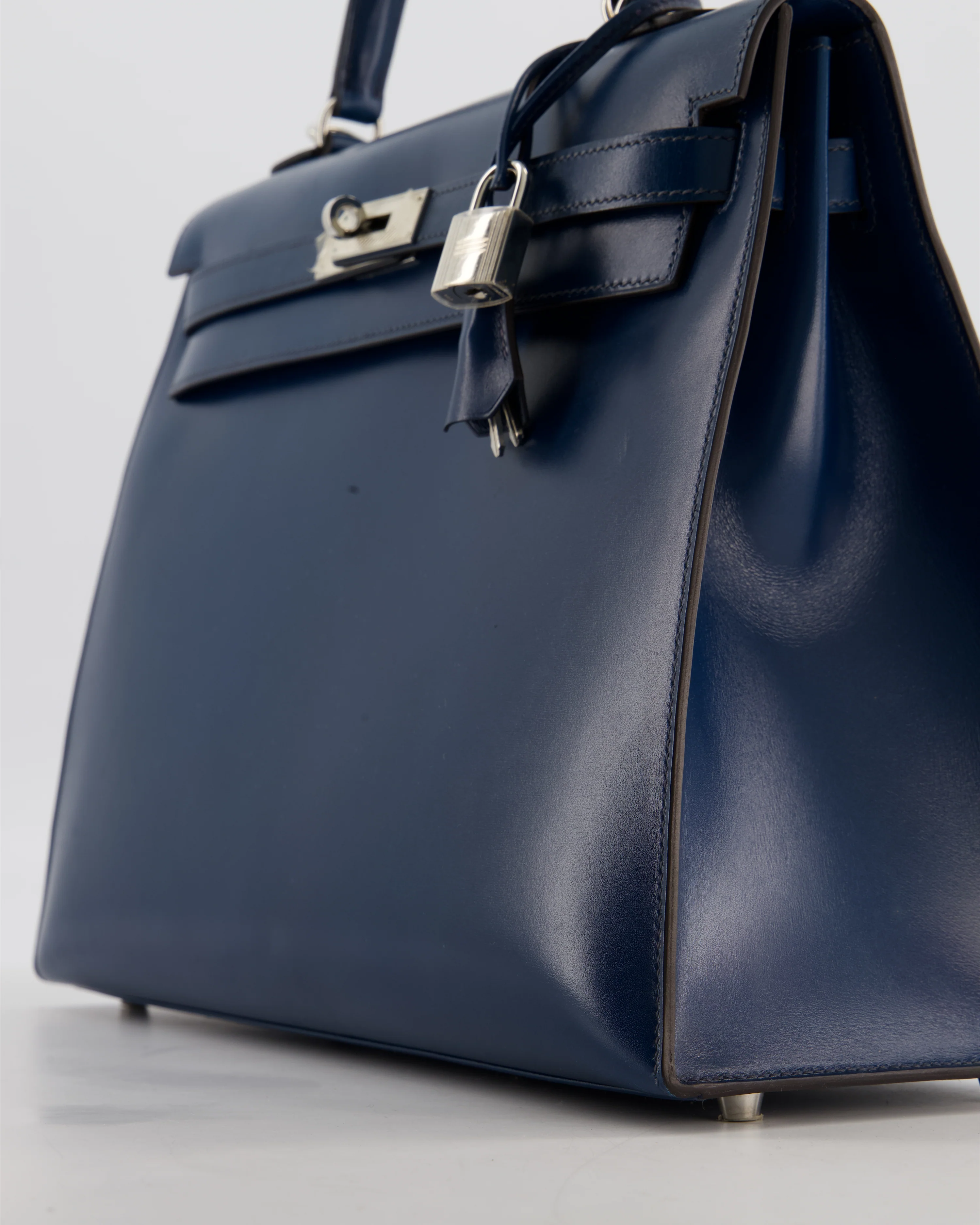 *VERY RARE* Hermès Kelly 35 Sellier Bag in Bleu De Prusse Box Calf Leather with Guilloche Palladium Hardware - Image 12