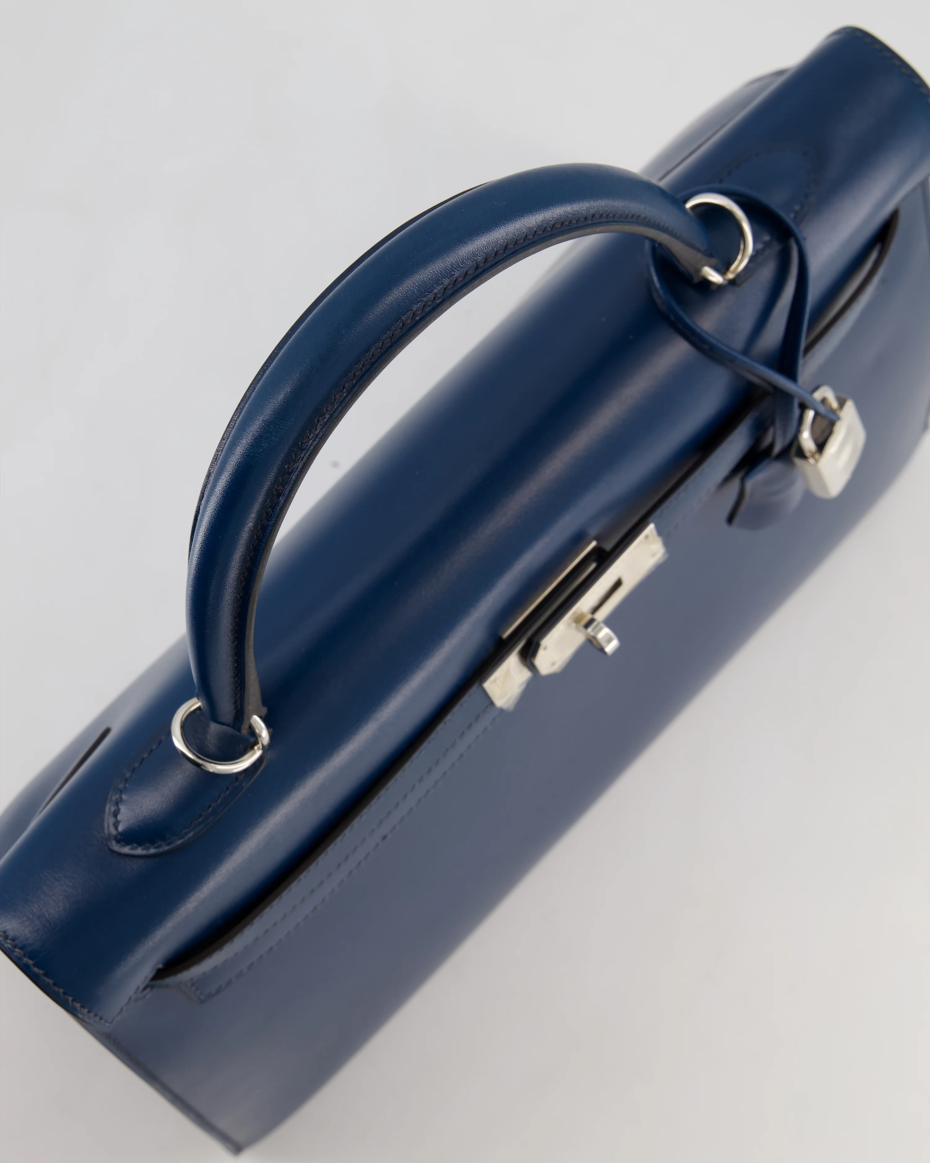 *VERY RARE* Hermès Kelly 35 Sellier Bag in Bleu De Prusse Box Calf Leather with Guilloche Palladium Hardware - Image 16