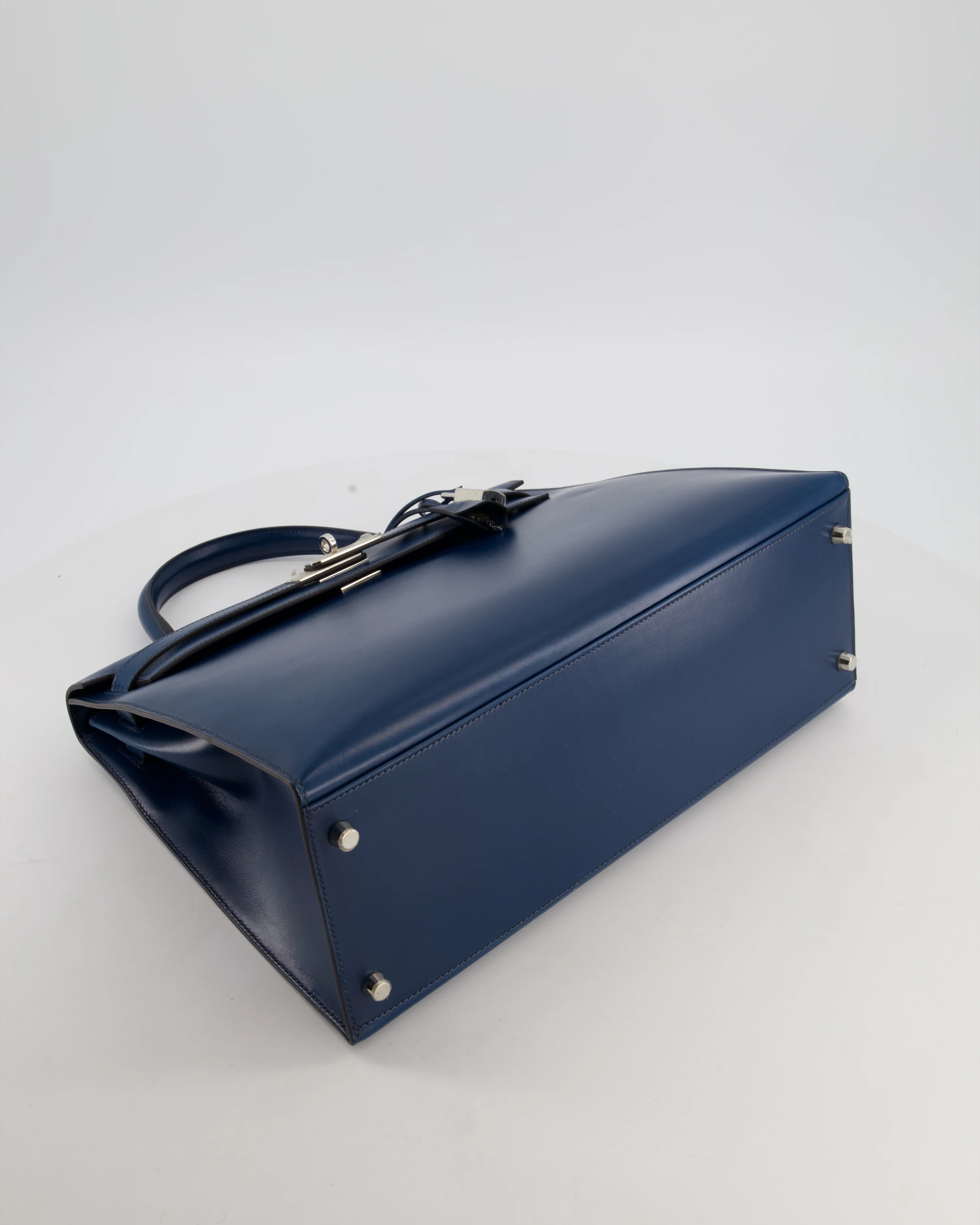 *VERY RARE* Hermès Kelly 35 Sellier Bag in Bleu De Prusse Box Calf Leather with Guilloche Palladium Hardware - Image 17