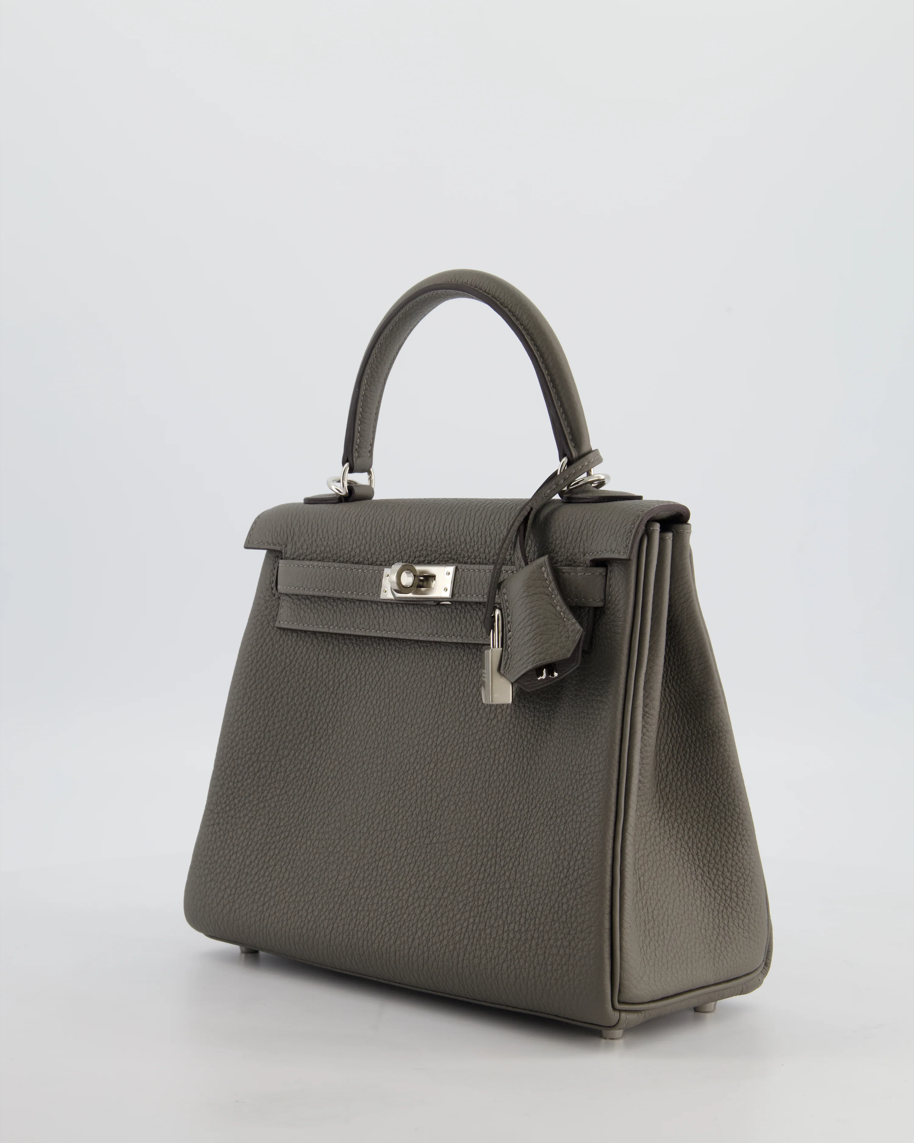 *HOT* Hermès Kelly 25 Rotourne Bag in Gris Meyer Togo Leather with Palladium Hardware - Image 9