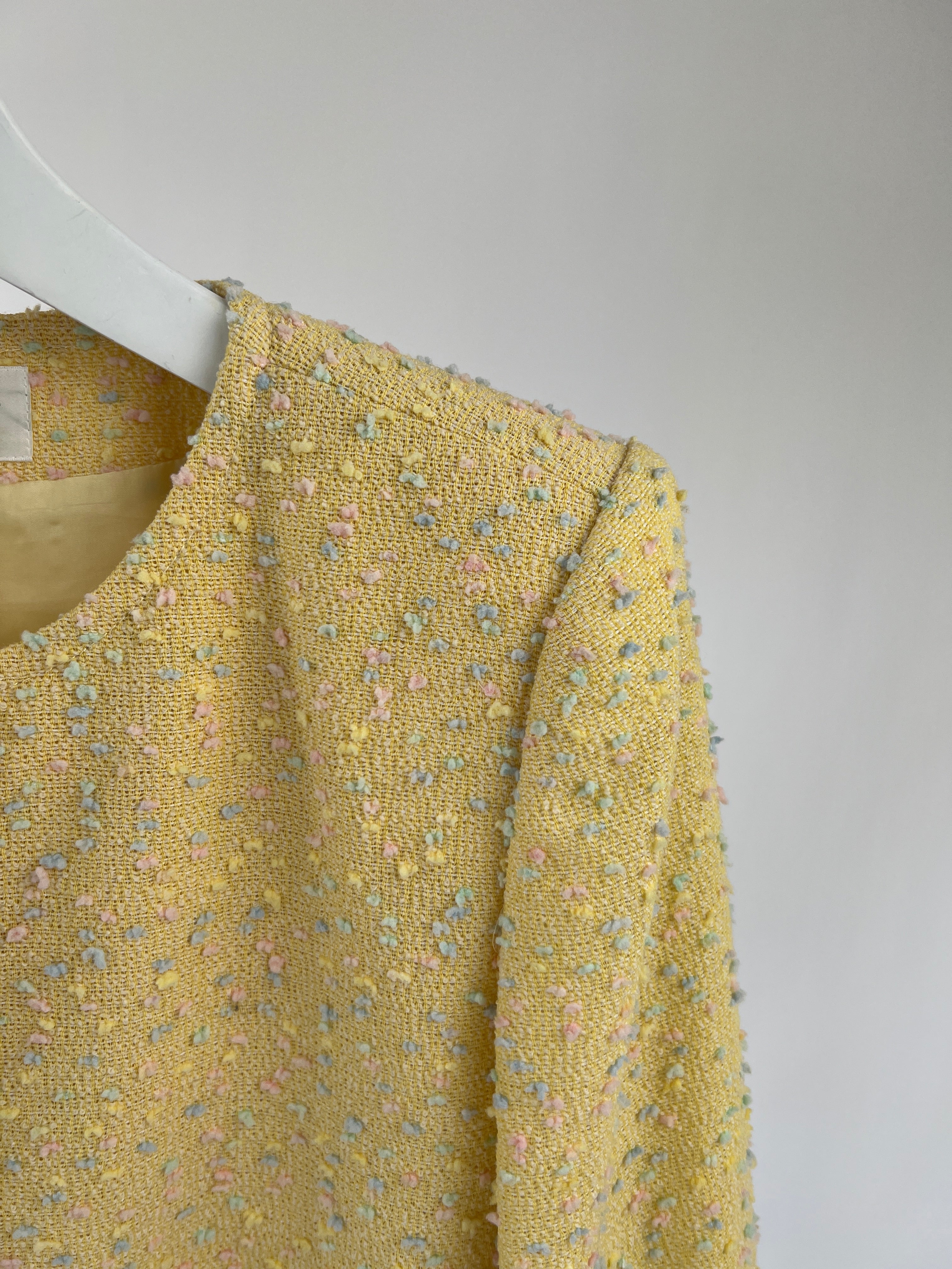Yves Saint Laurent Pastel Yellow, Pink and Blue Tweed Jacket and Skirt Set Detail Size FR 36 (UK 8) - Image 15