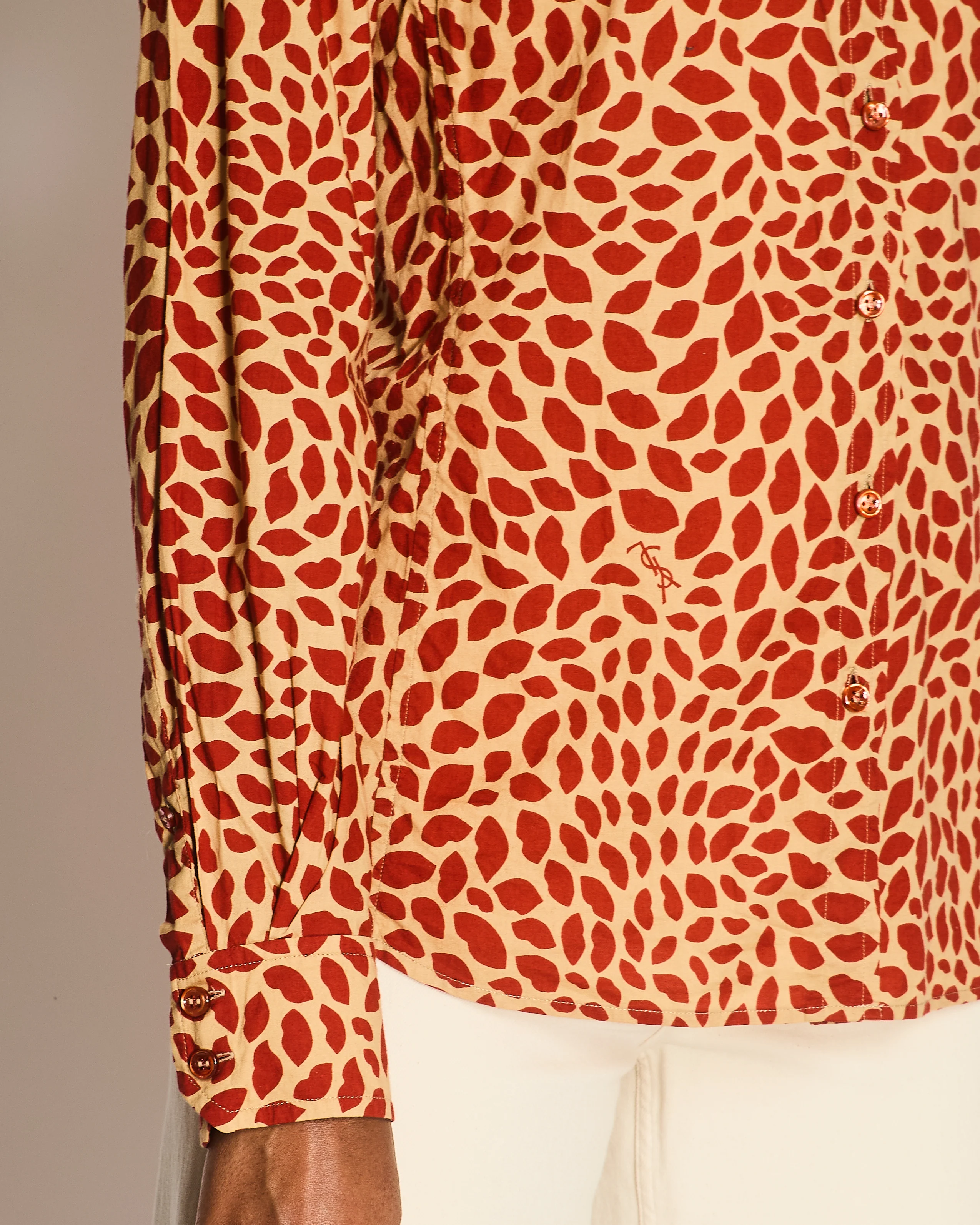 *VINTAGE* Yves Saint Laurent Red Lip Logo Button Down Shirt Size FR 42 (UK 14) - Image 3
