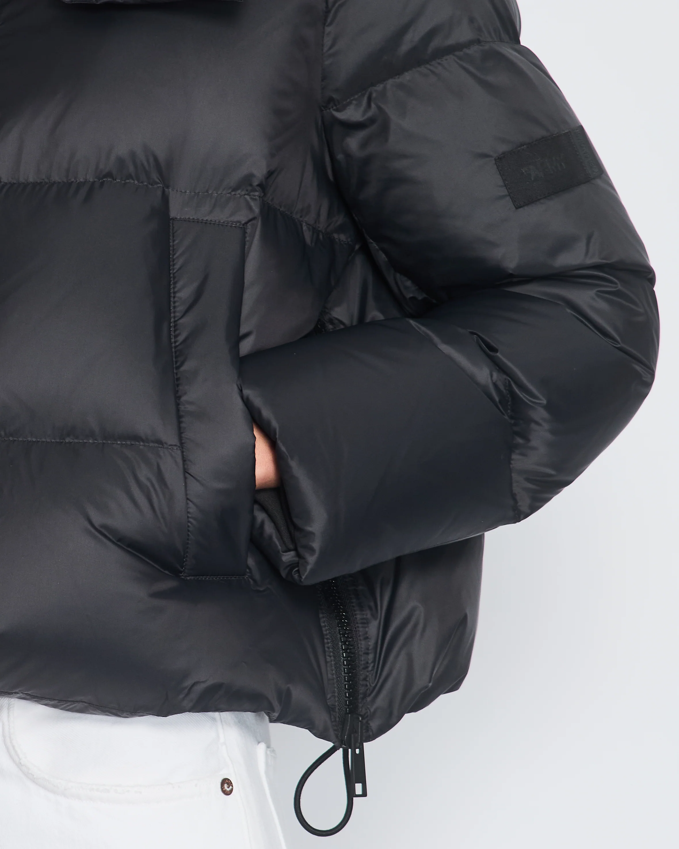 Yves Saloman ARMY Black Cropped Puffer Coat with Detachable Fur Collar Size FR 34 (UK 6) - Image 4